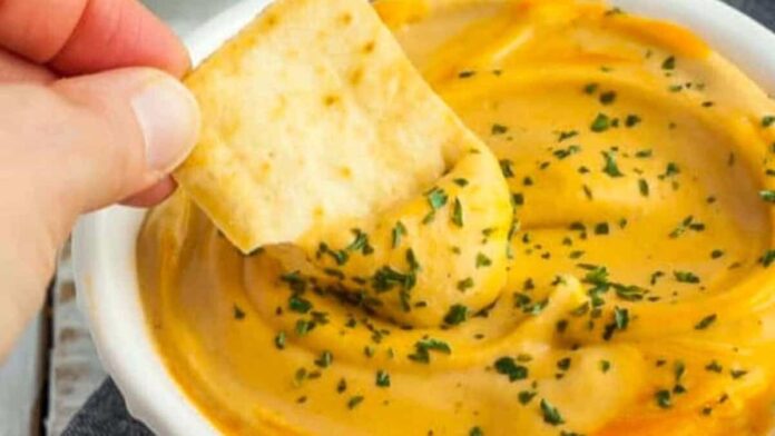 22 Fall Dips That Will Have Everyone Asking for the Recipe