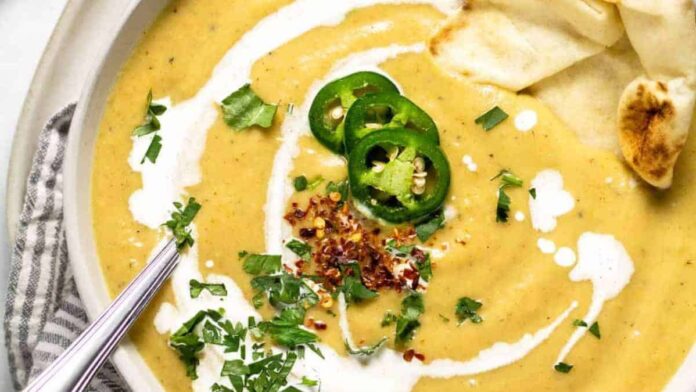 24 Comforting Soups for Chilly Evenings on a Budget