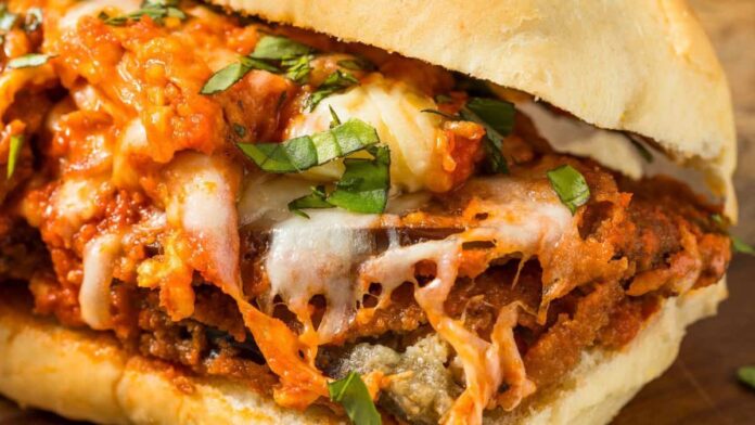 Secret Menu Revealed: Fast Food Workers Share the Unique Special Orders They Love