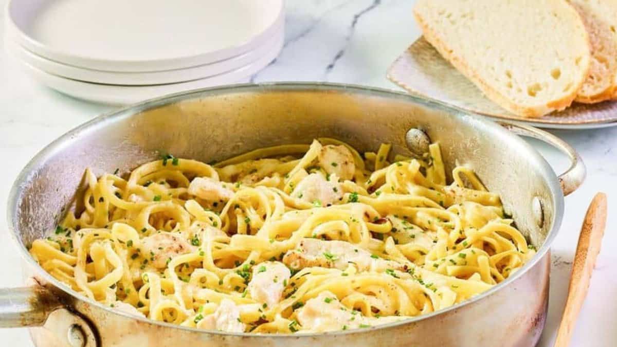 Poulet Alfredo en une seule casserole