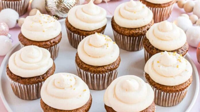 32 Christmas Desserts So Good, They’ll Become a New Holiday Tradition