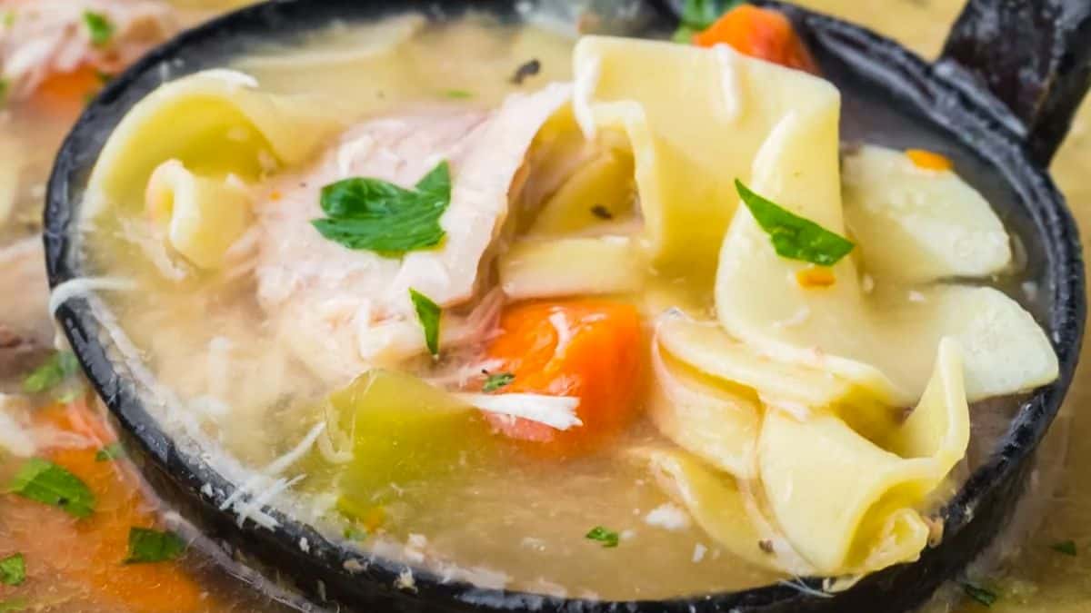 Soupe de Nouilles au Poulet au Crockpot