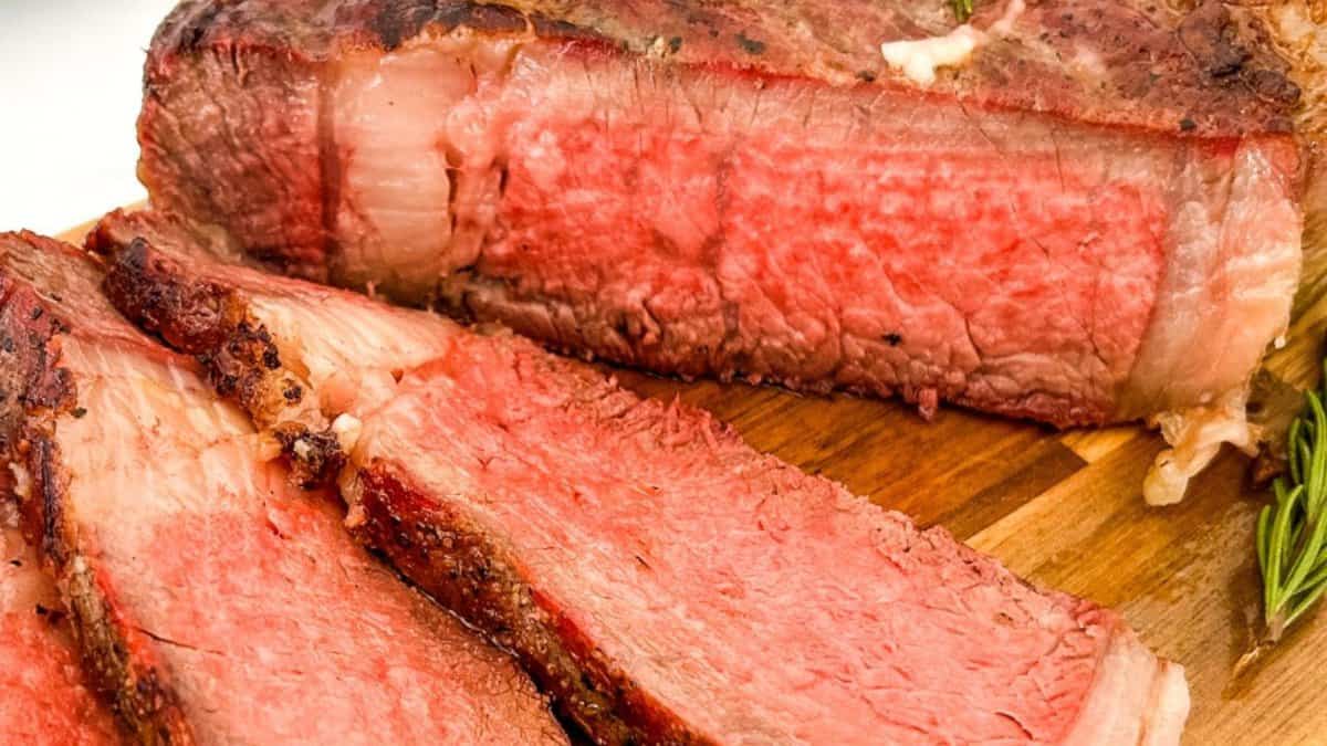 Steak Cowboy Ribeye (Steak Tomahawk).