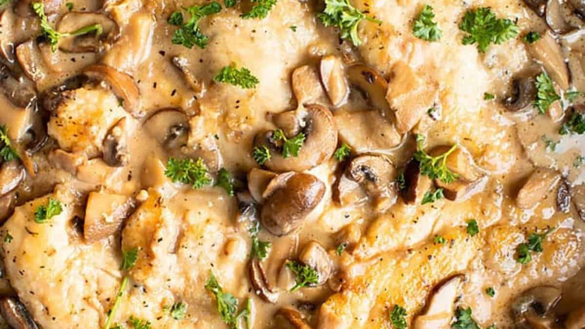 Poulet Marsala aux Champignons.