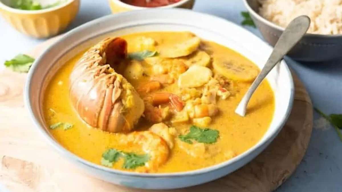 Tapado – Soupe de fruits de mer guatémaltèque au lait de coco.