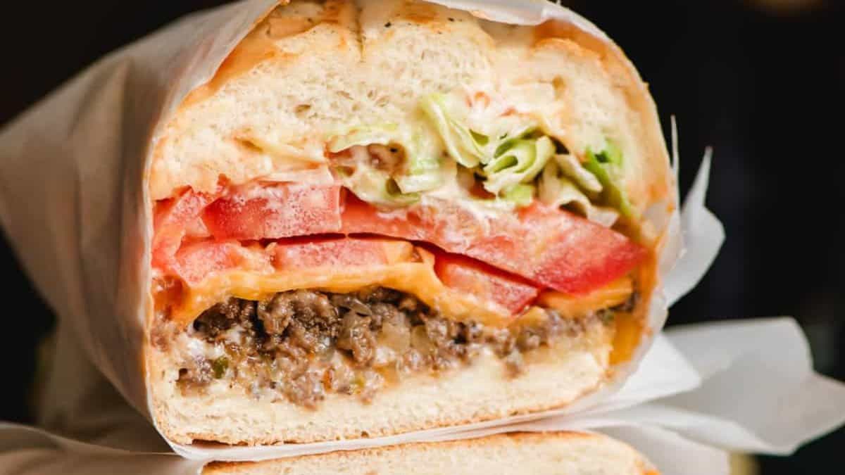 Sandwich Chopped Cheese.