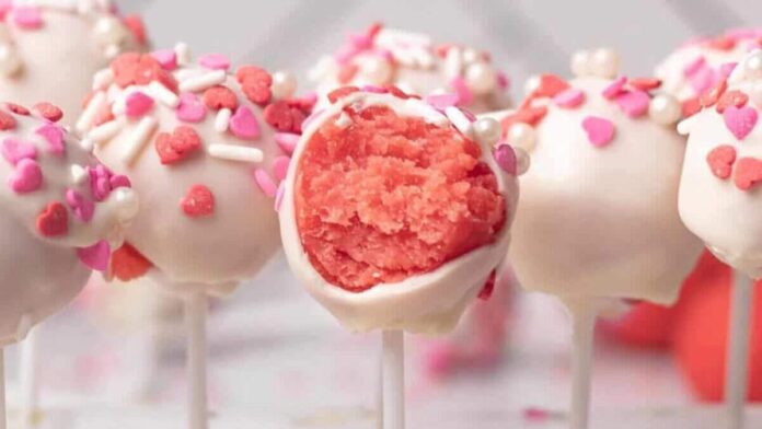 25 Easy Desserts That Make Valentine's Day a Sweet Celebration