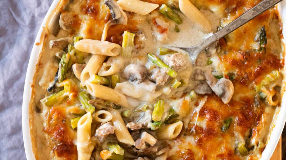 Casserole de pâtes au steak.