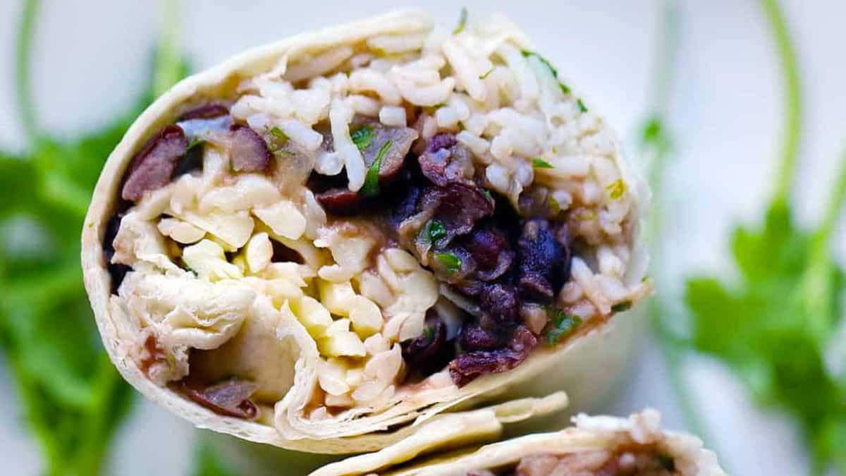 Burritos de congélation avec haricots, riz et fromage