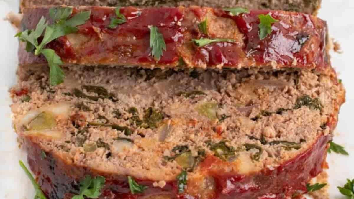 Pain de Viande Épicé avec Chou Frisé.