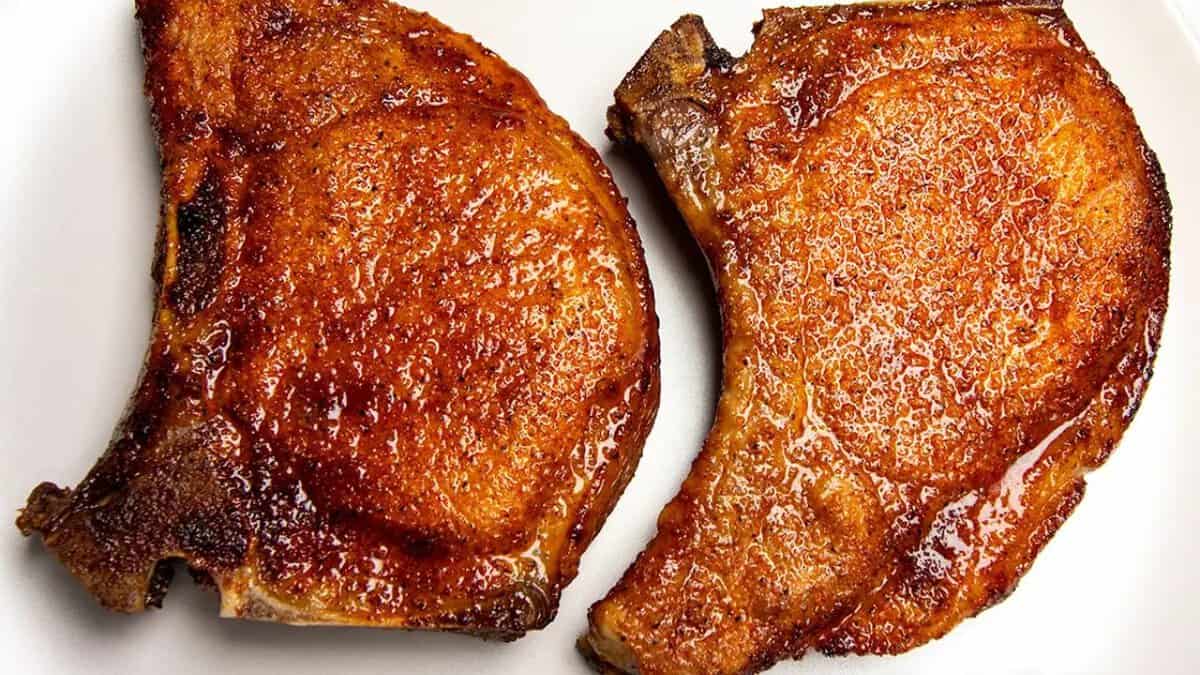 Côtelettes de Porc Épaisses à l'Airfryer.