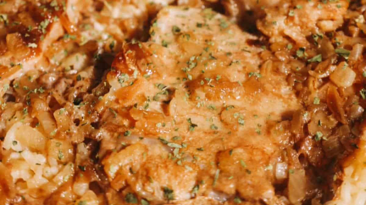 Casserole de Côtelettes de Porc et Riz.