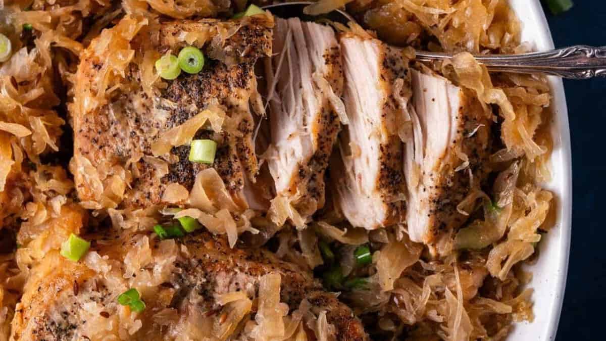 Côtelettes de Porc et Choucroute à la Mijoteuse.
