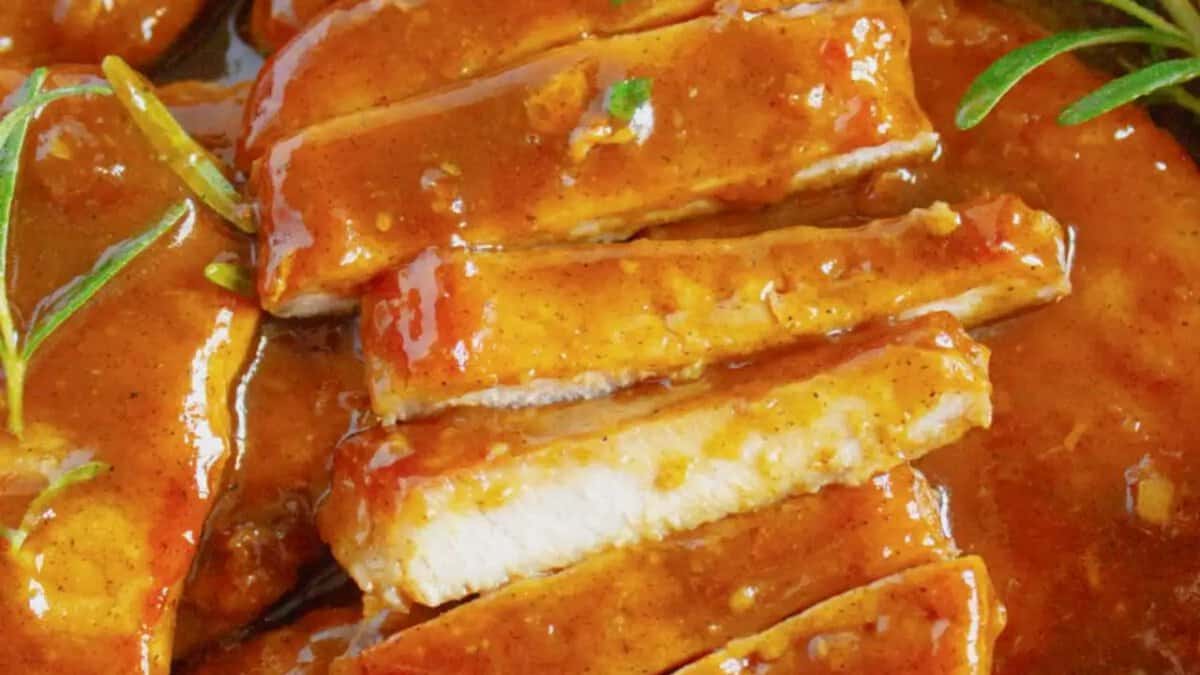 Côtelettes de Porc Glacées au Cidre de Pomme.