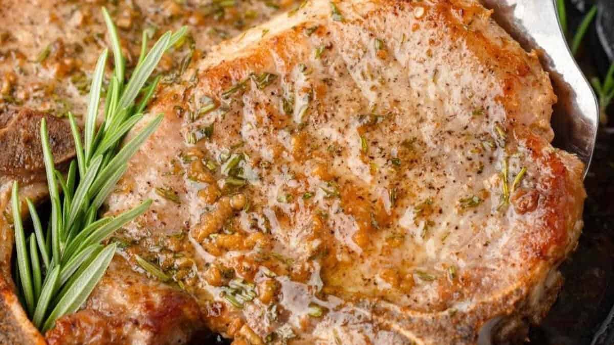 Côtelettes de Porc au Four avec Os.