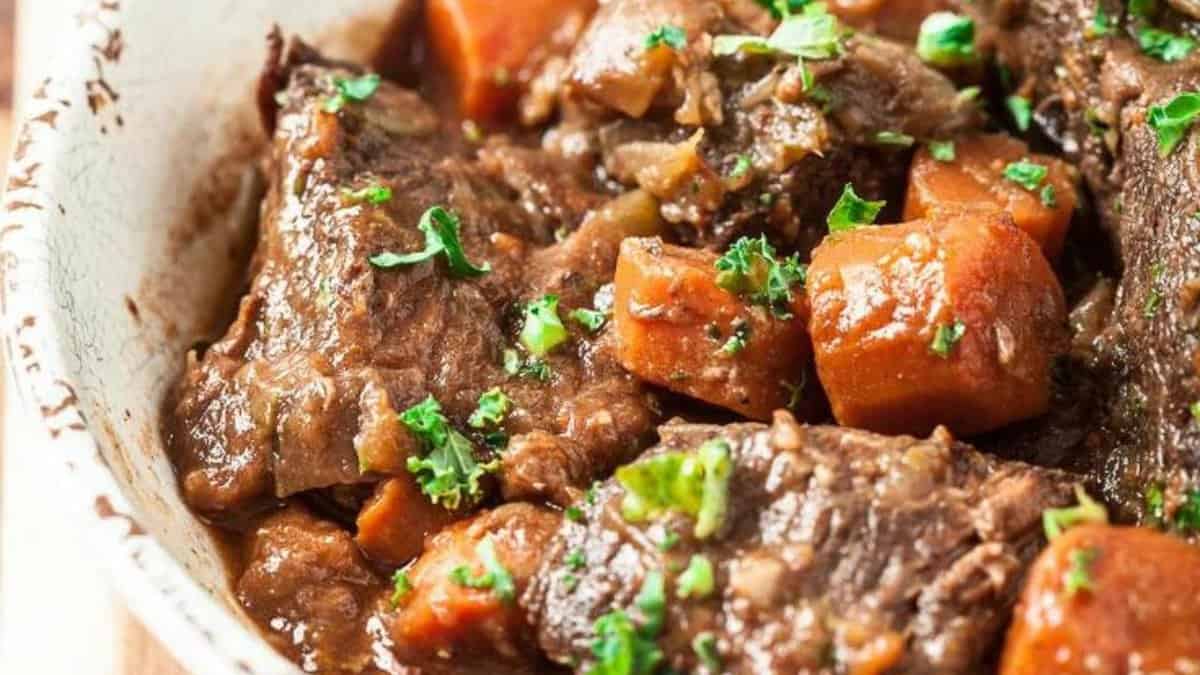 Rôti de Boeuf au Crockpot avec Sauce.