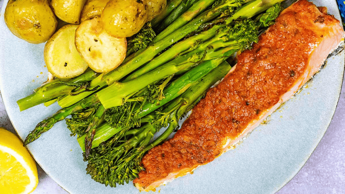 Saumon au pesto rouge.