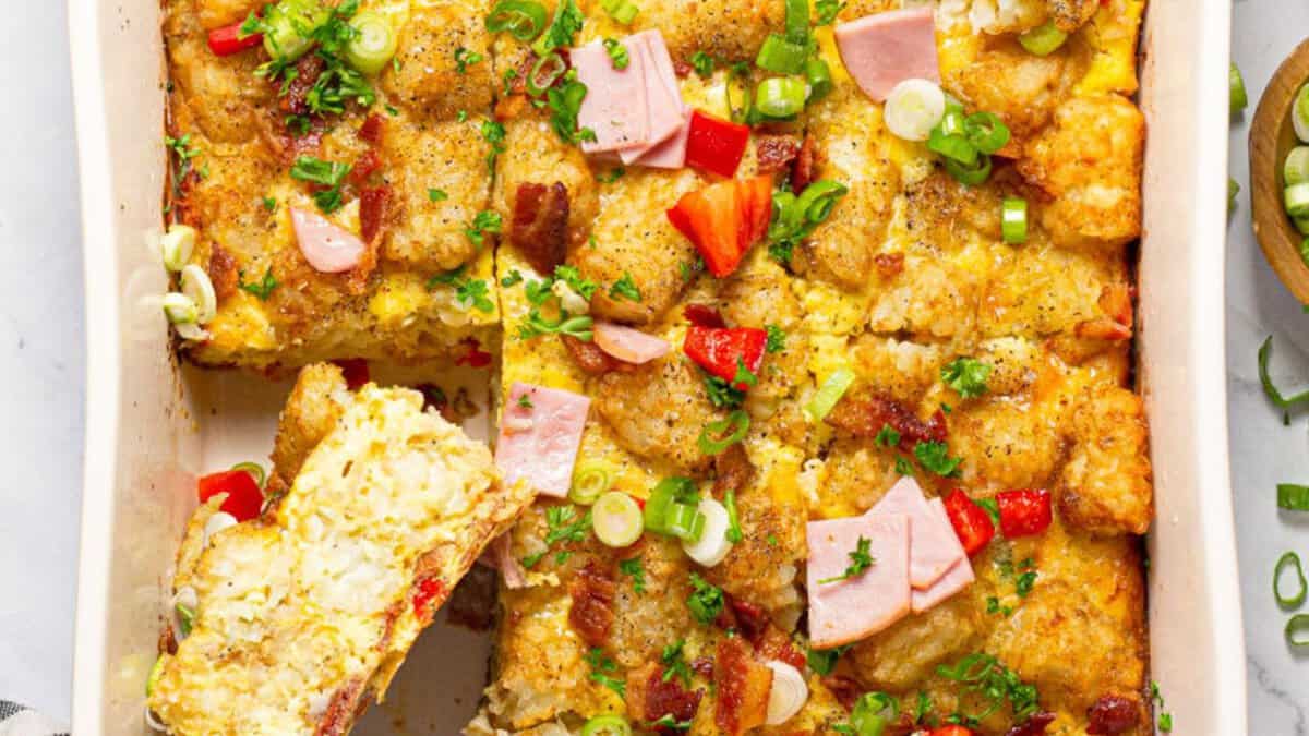 Casserole de Petit-Déjeuner de Tater Tot.