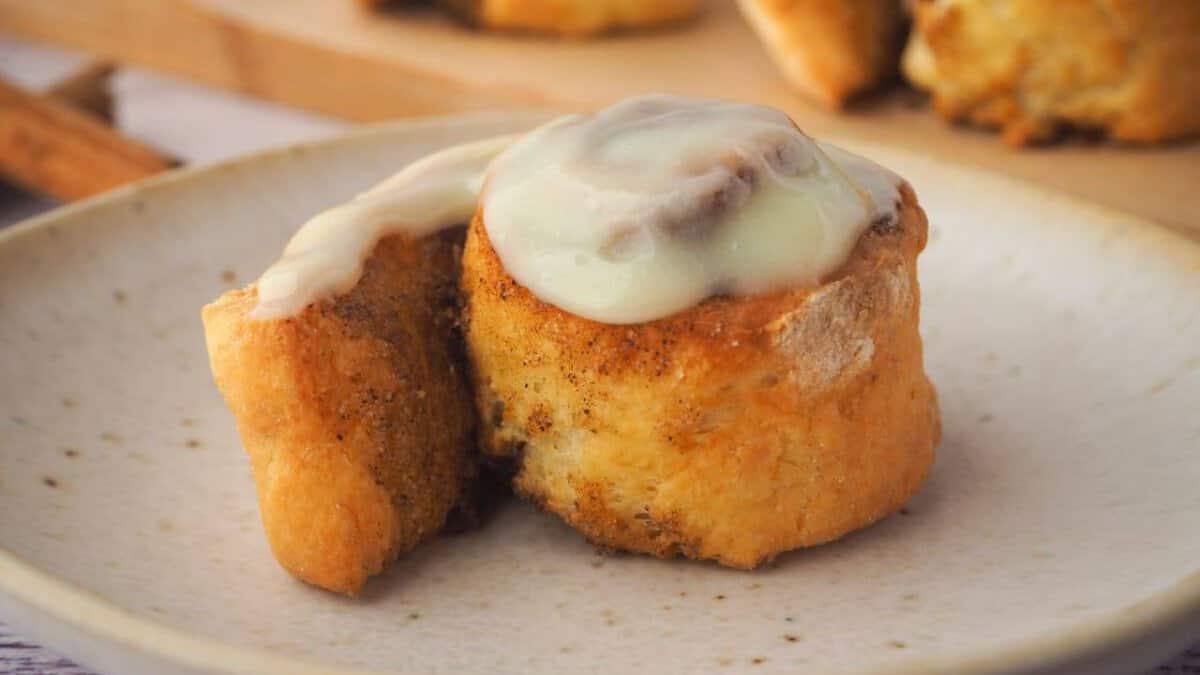 Brioches à la cannelle.