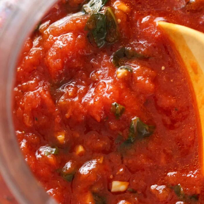 Close-up of easy 15-minute tomato sauce in a jar.