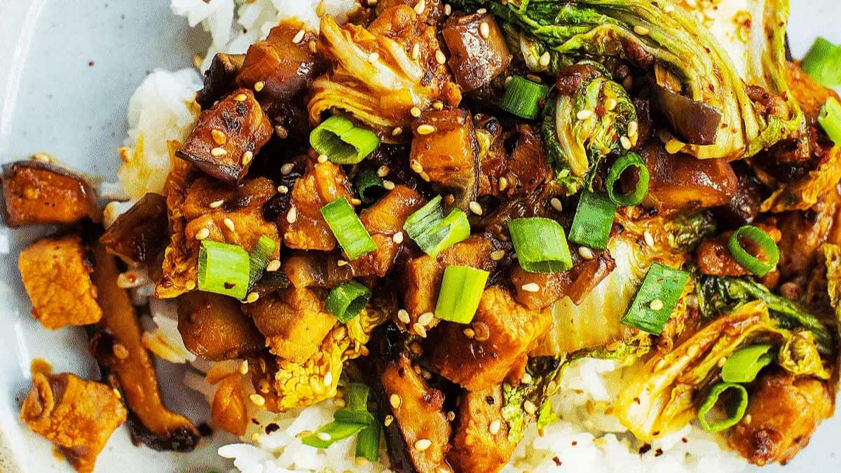 Pork Sriracha à l'ail avec légumes