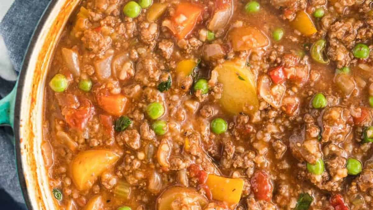 Ragoût de hamburger avec riz.