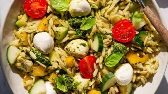 Salade d'Orzo au Pesto.