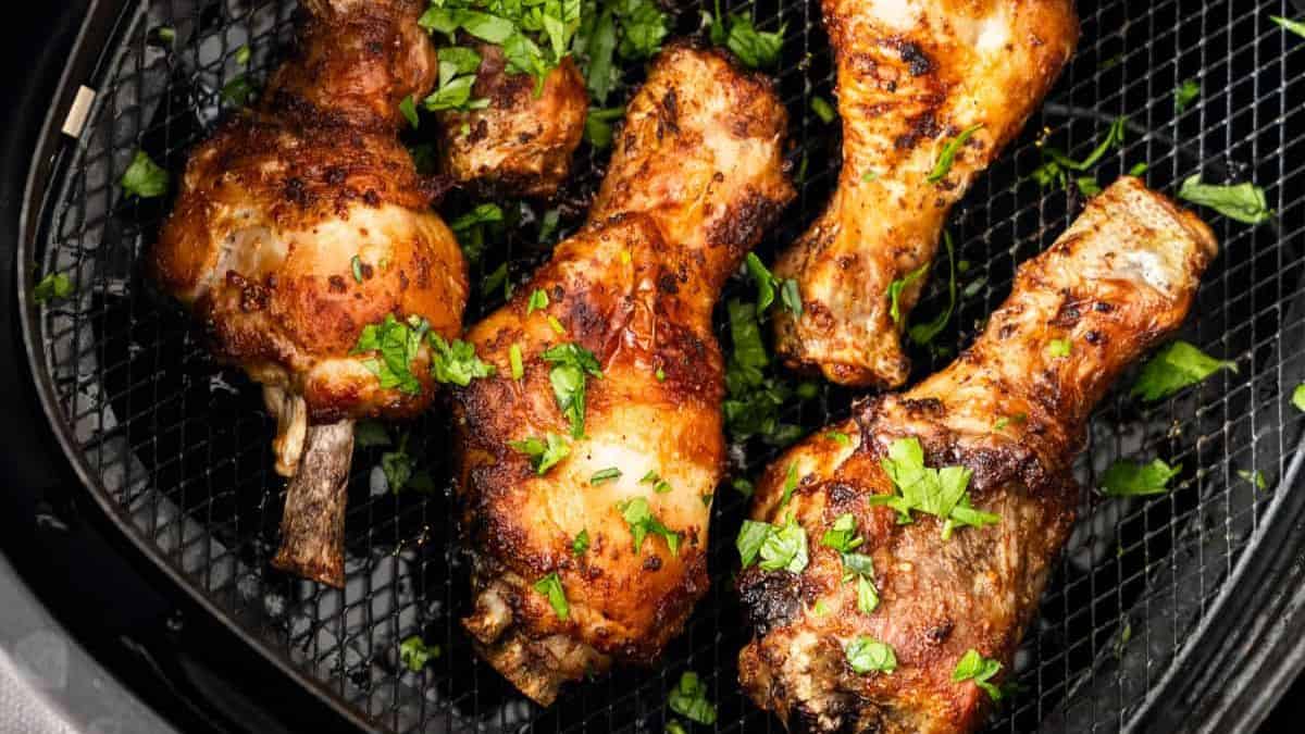 Cuisses de poulet à l'airfryer.