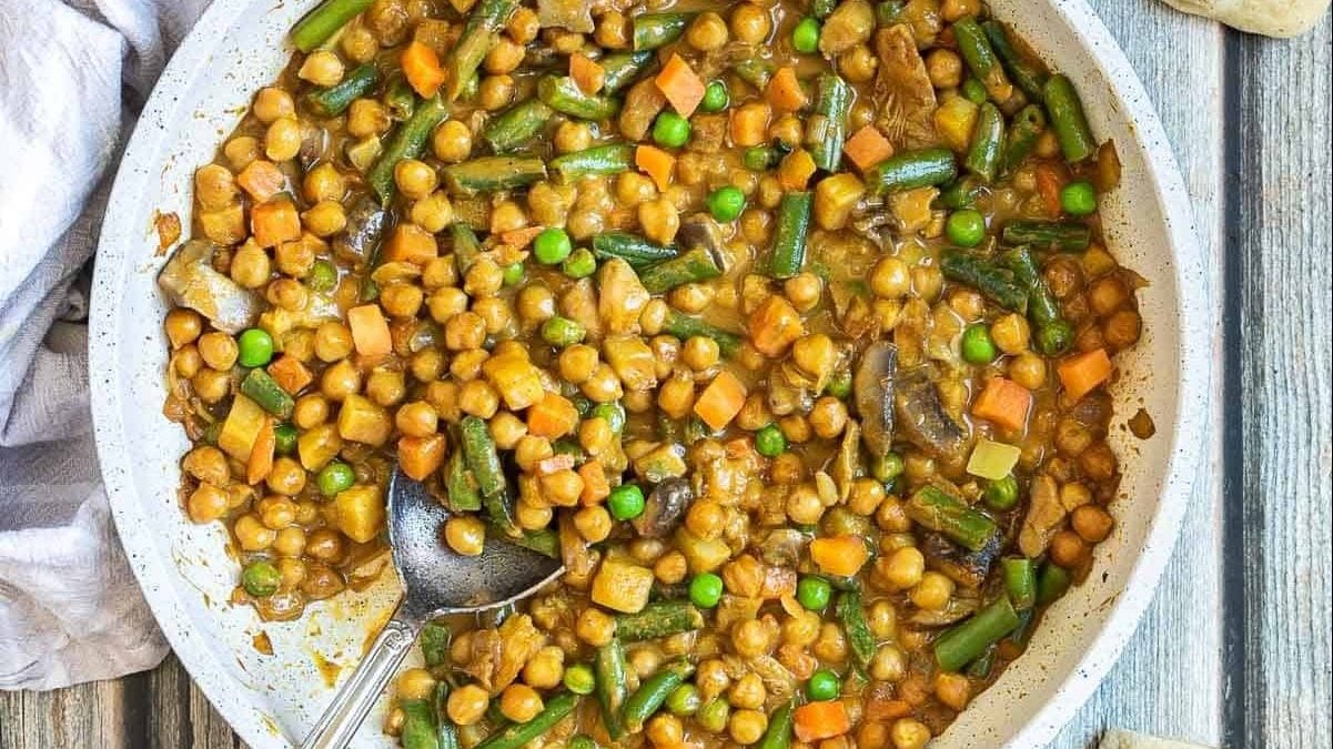 Un bol de korma de légumes.