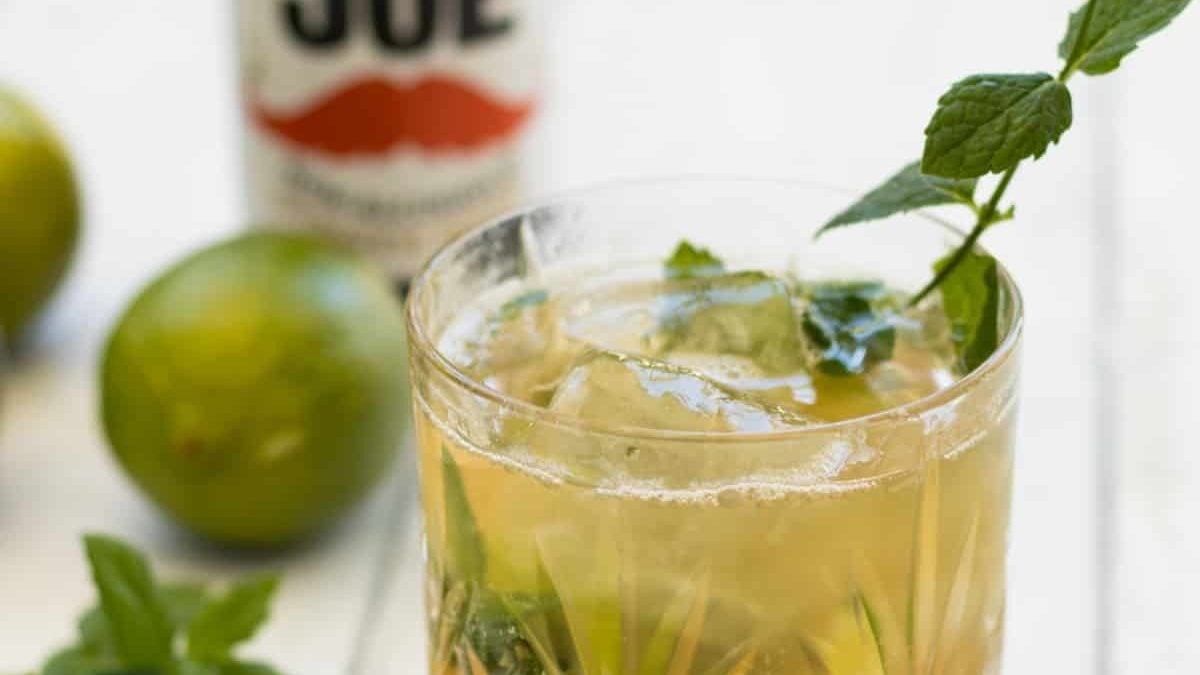 Ginger beer mocktail.