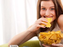 12 Aliments Indispensables pour les Amateurs de Junk Food 12 Junk Foods Foodies Secretly Can't Live Without