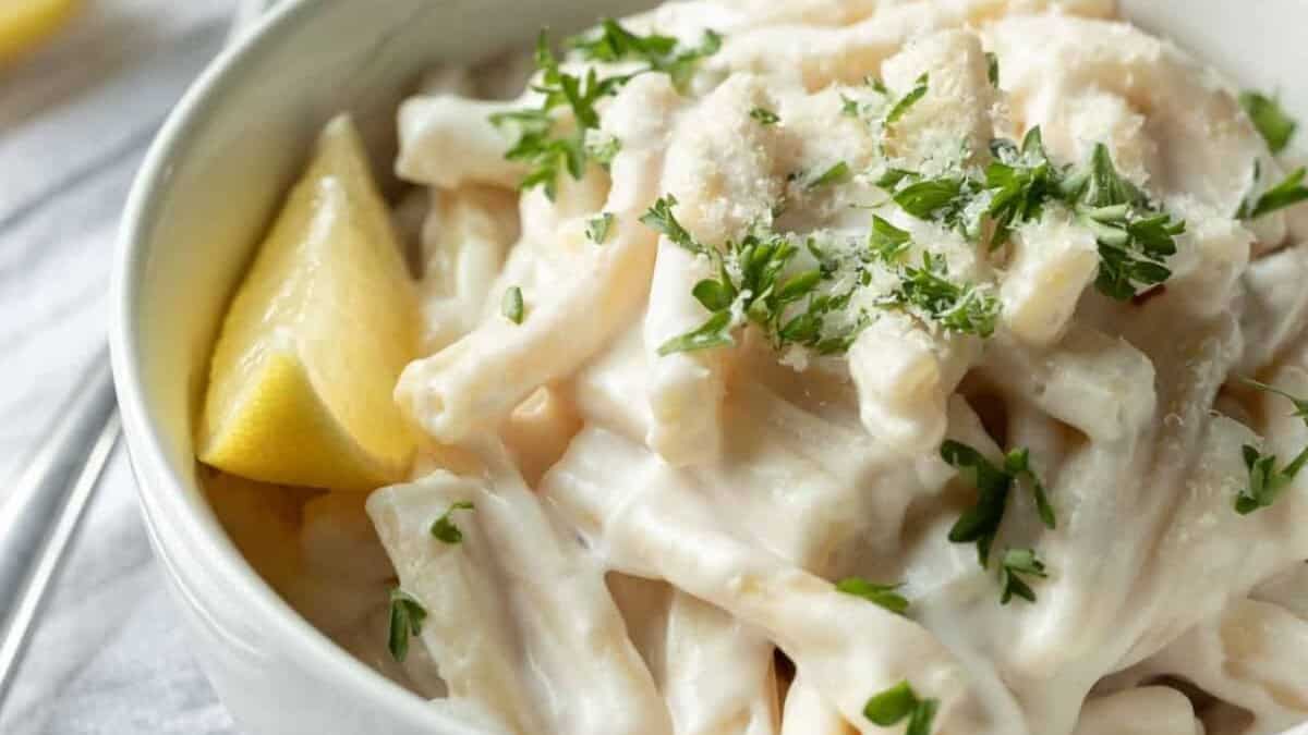 Pâtes crémeuses au citron végan.